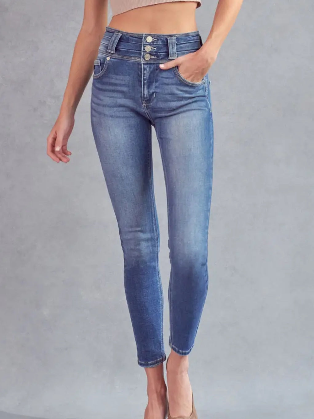 The Skinny Triple Button Kancan Jeans